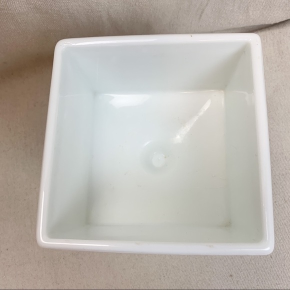 WESTMORELAND Milk Glass Wedding Square Studded Bowl - Picture 3 of 6